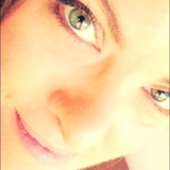 Meet your Posher, Katie - Picture 1 of 1